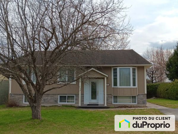 824, rue Farrand, Sherbrooke (Rock Forest) à vendre