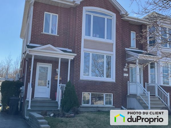 350, boulevard Roberval Est, Longueuil (Vieux-Longueuil) à vendre