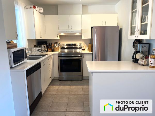 Cuisine - 27, rue Cousin sud, St-Jean-sur-Richelieu (St-Jean-sur-Richelieu) à vendre