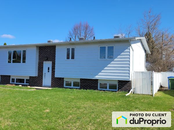 129 rue de Canora, Delson for sale