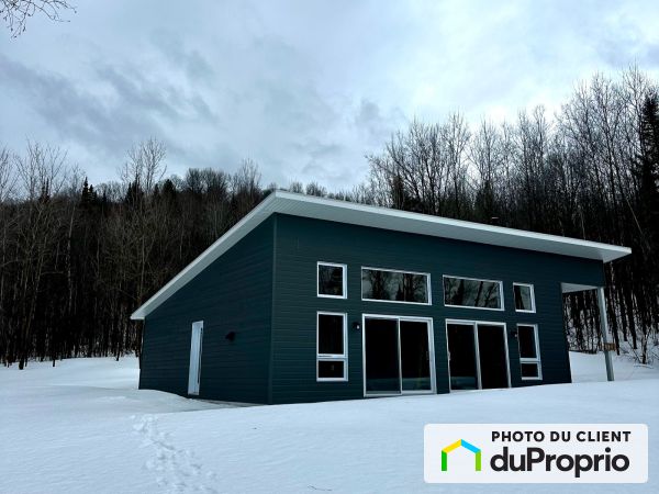 121, Chem. du Lac England, St-Michel-Des-Saints à vendre