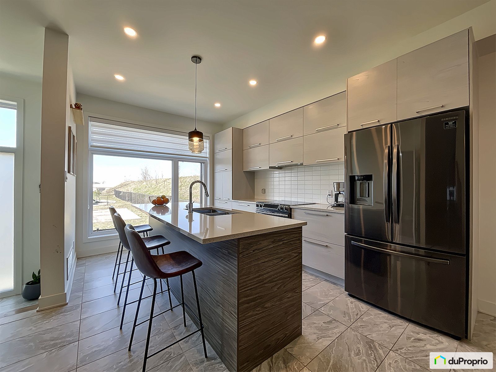 262 Rue Etienne Lavoie — photo 3