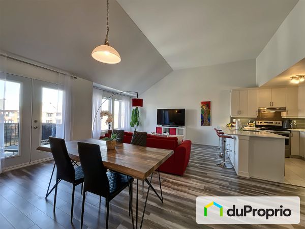 8-7180, rue de Lunan, Brossard à vendre