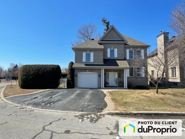 272, rue du Zéphyr, Ste-Marthe-Sur-Le-Lac à vendre