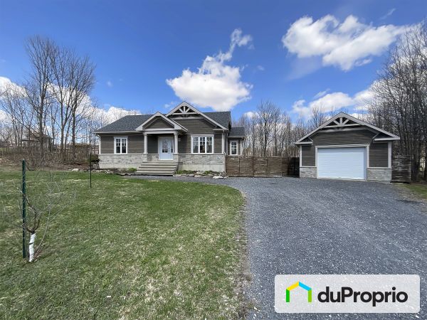 1135, rue de Richmond, Granby à vendre