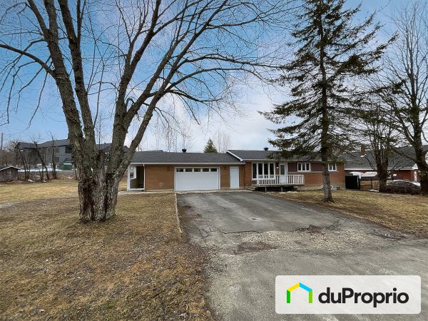2537 rue de l'Ile-d'Orléans, Sherbrooke (Mont-Bellevue) for sale