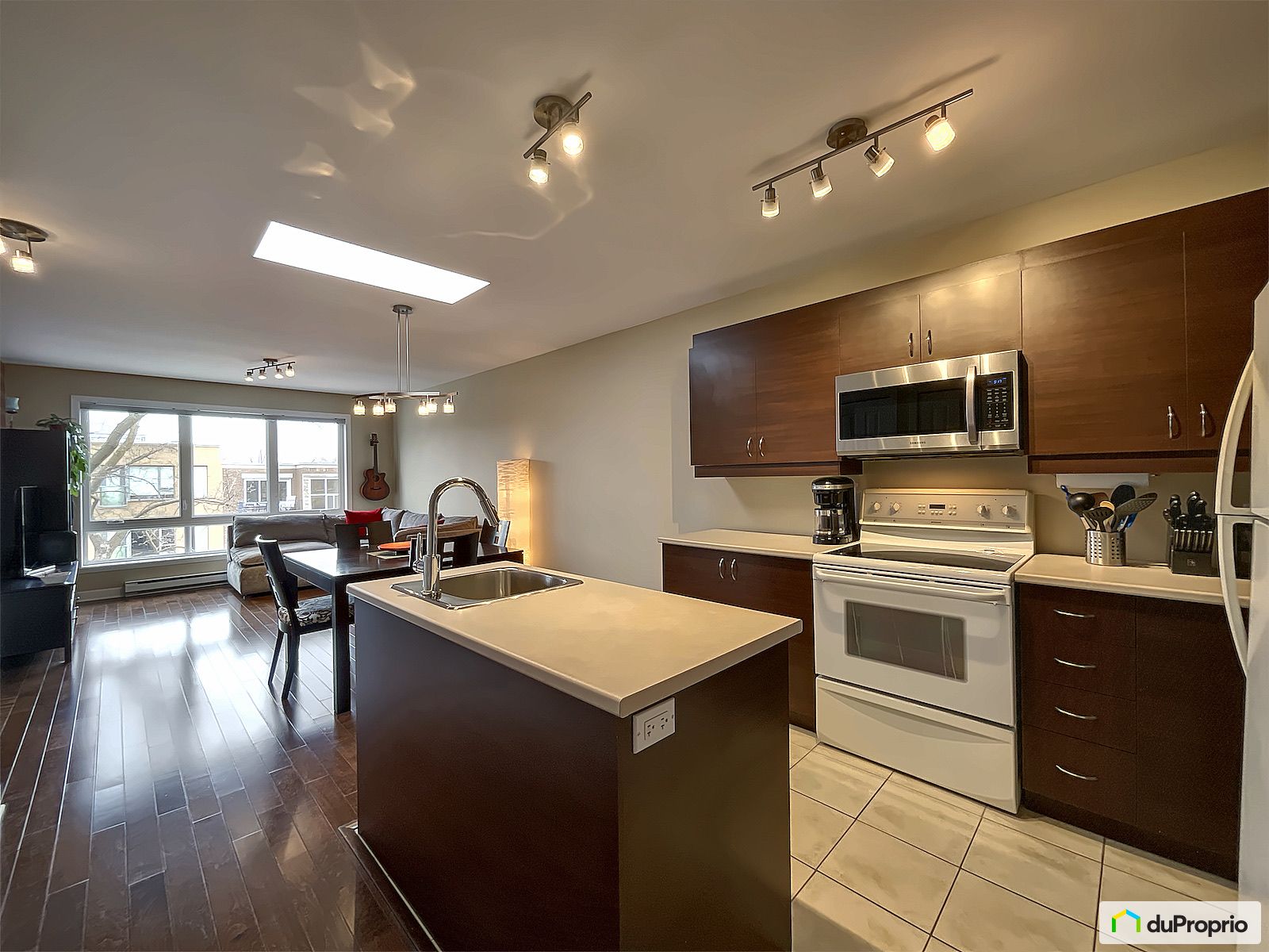 5 2540 Rue Sicard — photo 2