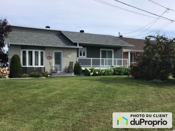 1177, rue des Acacias, La Tuque à vendre