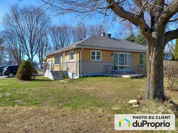 1151, rue Principale, Batiscan à vendre