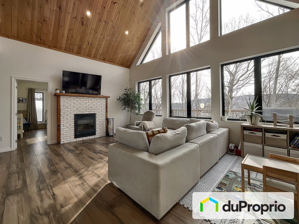 1395, rue du Mont-Hibou, Ste-Adèle à vendre