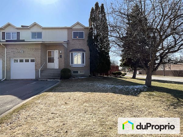 31 avenue Papillon, Pointe-Claire for sale