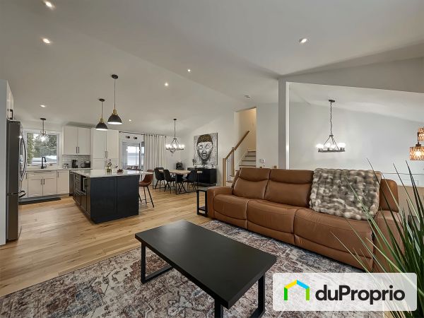 670-670A rue de Cheverny, Repentigny (Le Gardeur) for sale