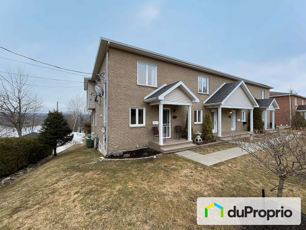 953, rue Merry Nord, Magog à vendre