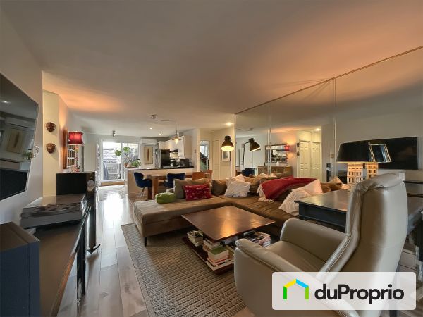 Apartment Living Room - 2-55 rue Reid, St-Lambert for sale