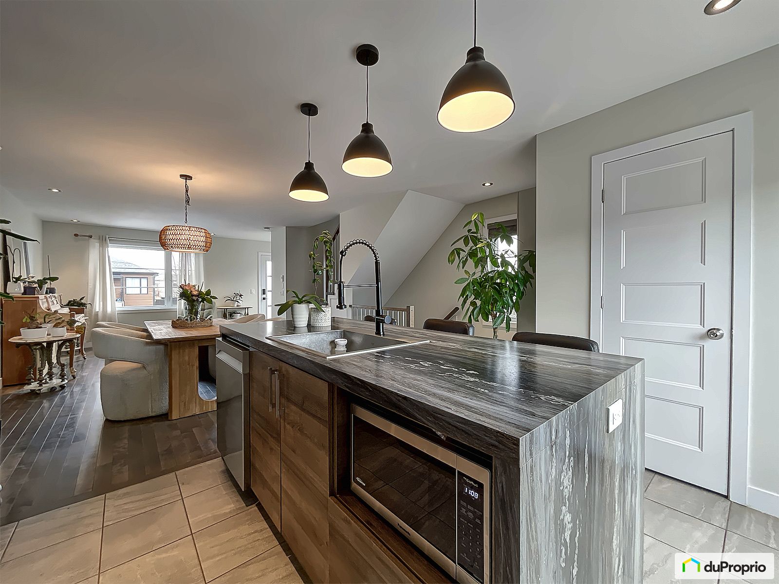 720 Rue Mack Sennett — photo 1