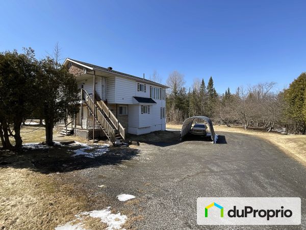 1033-1035 route 141, Coaticook for sale
