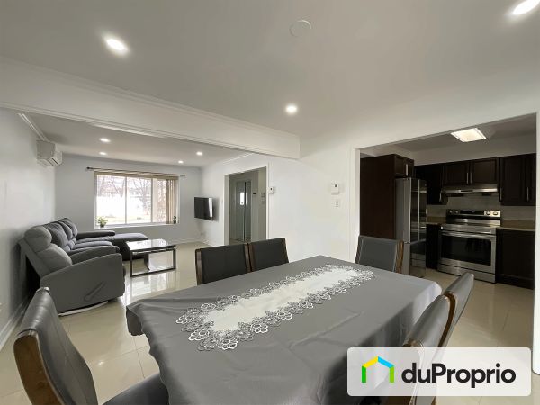 4183, rue Benoit, Chomedey à vendre