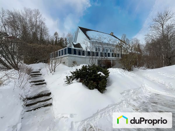 643, rue Monseigneur-Gagnon, Témiscouata-sur-le-Lac à vendre