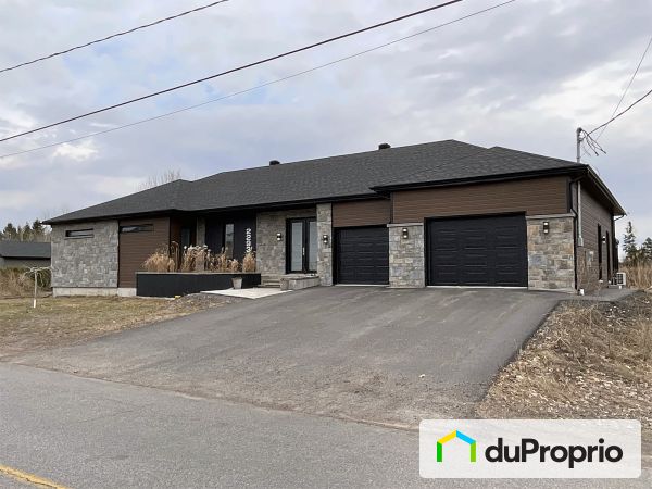 2293, chemin Filteau, St-Nicolas à vendre