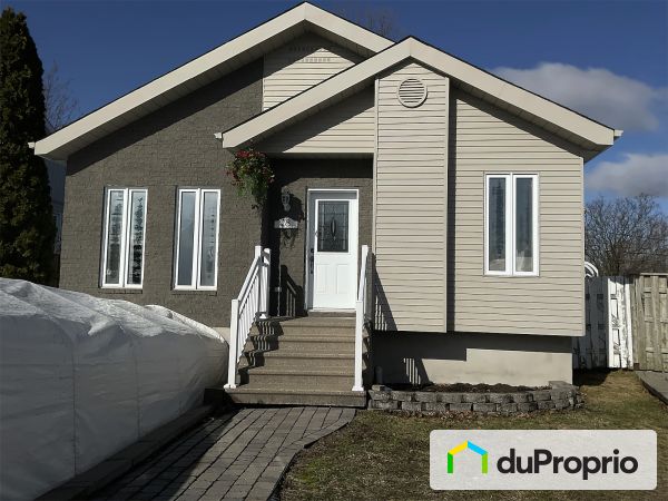 18 rue Depatie, Ste-Rose for sale