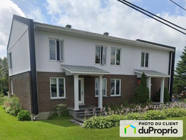 313-315, rue Principale, Courcelles à vendre