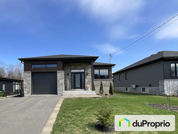 208, Rue Juliette-Huot, Cowansville à vendre