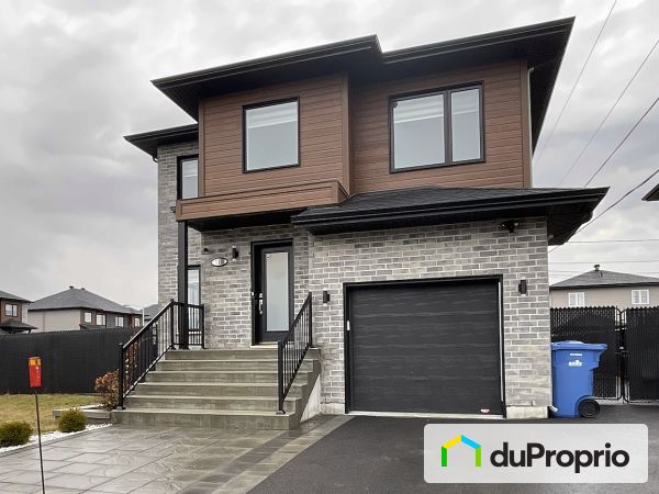 716, rue des Dahlias, Salaberry-De-Valleyfield à vendre