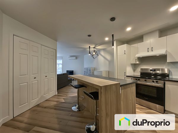 210-4420, rue le Monelier, Charlesbourg à vendre