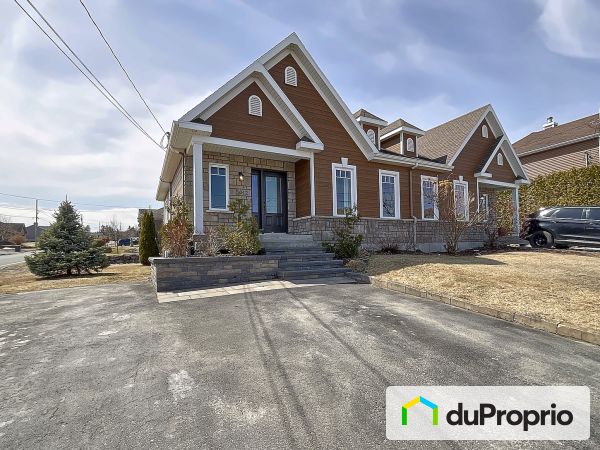 212, avenue du Château, St-Elzéar-de-Beauce à vendre