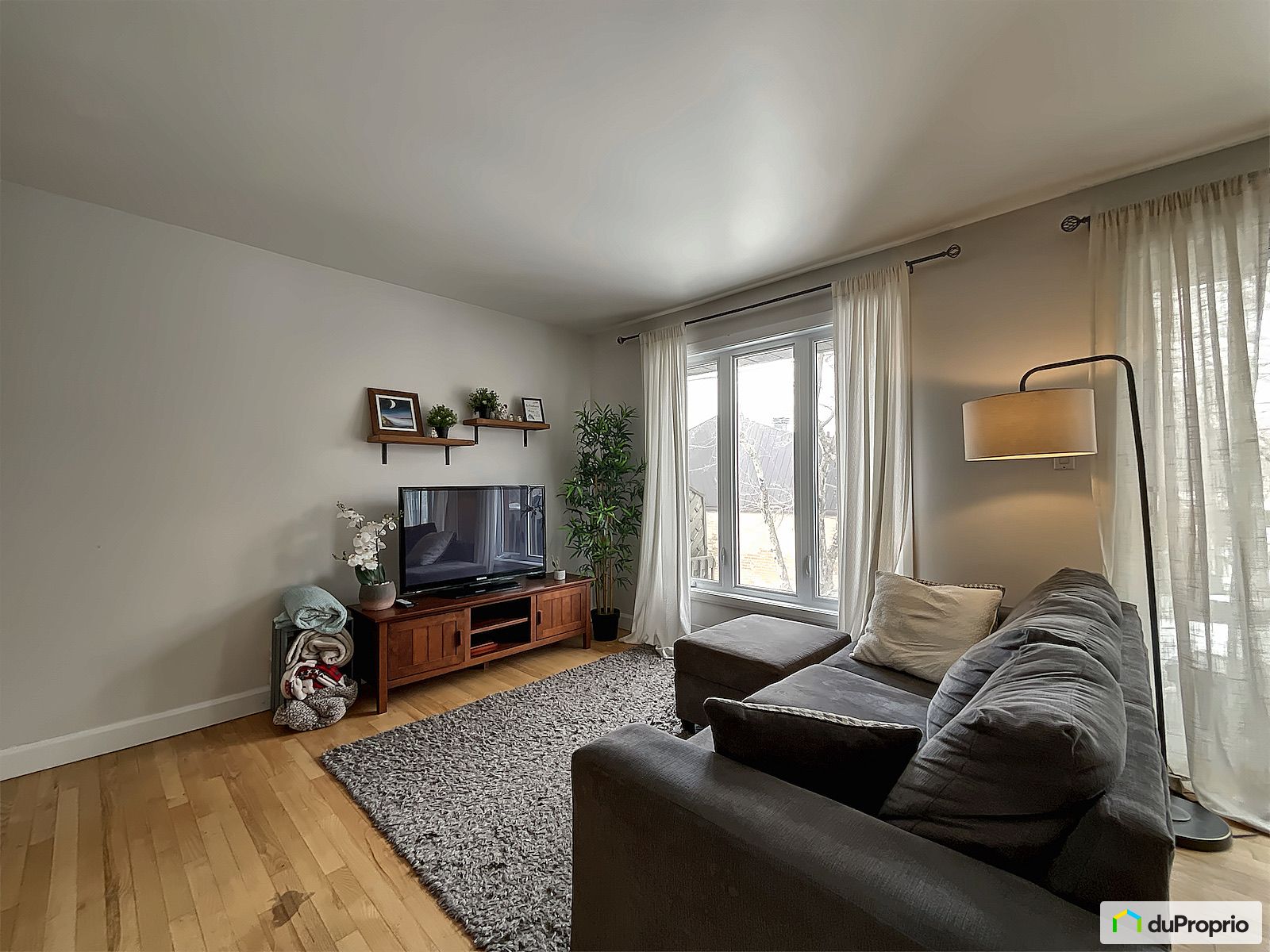 8355 Avenue Lesperance — photo 2