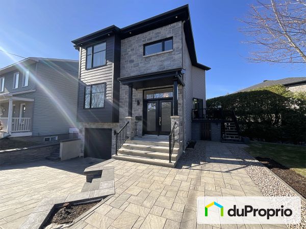 1076, chemin du Bord-de-l'Eau, Ste-Dorothée (Îles-Laval) à vendre