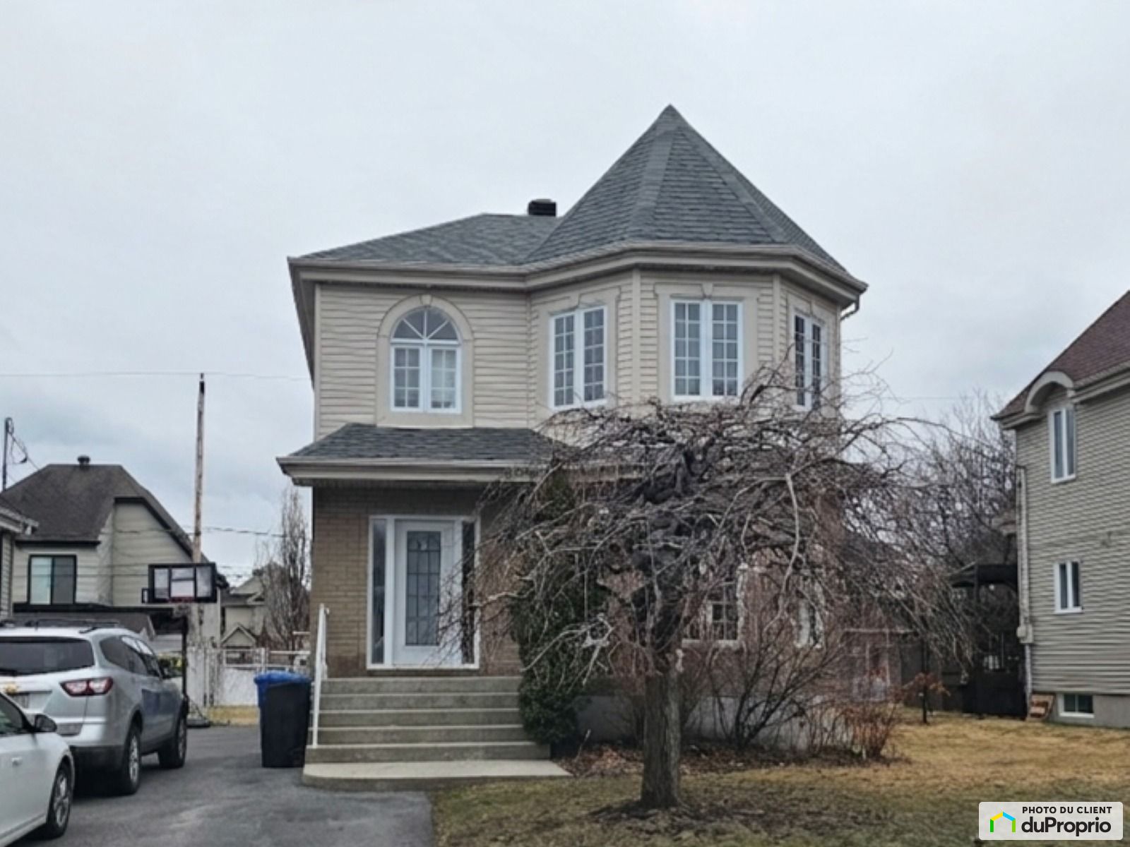 413 Rue Marineau — photo 1