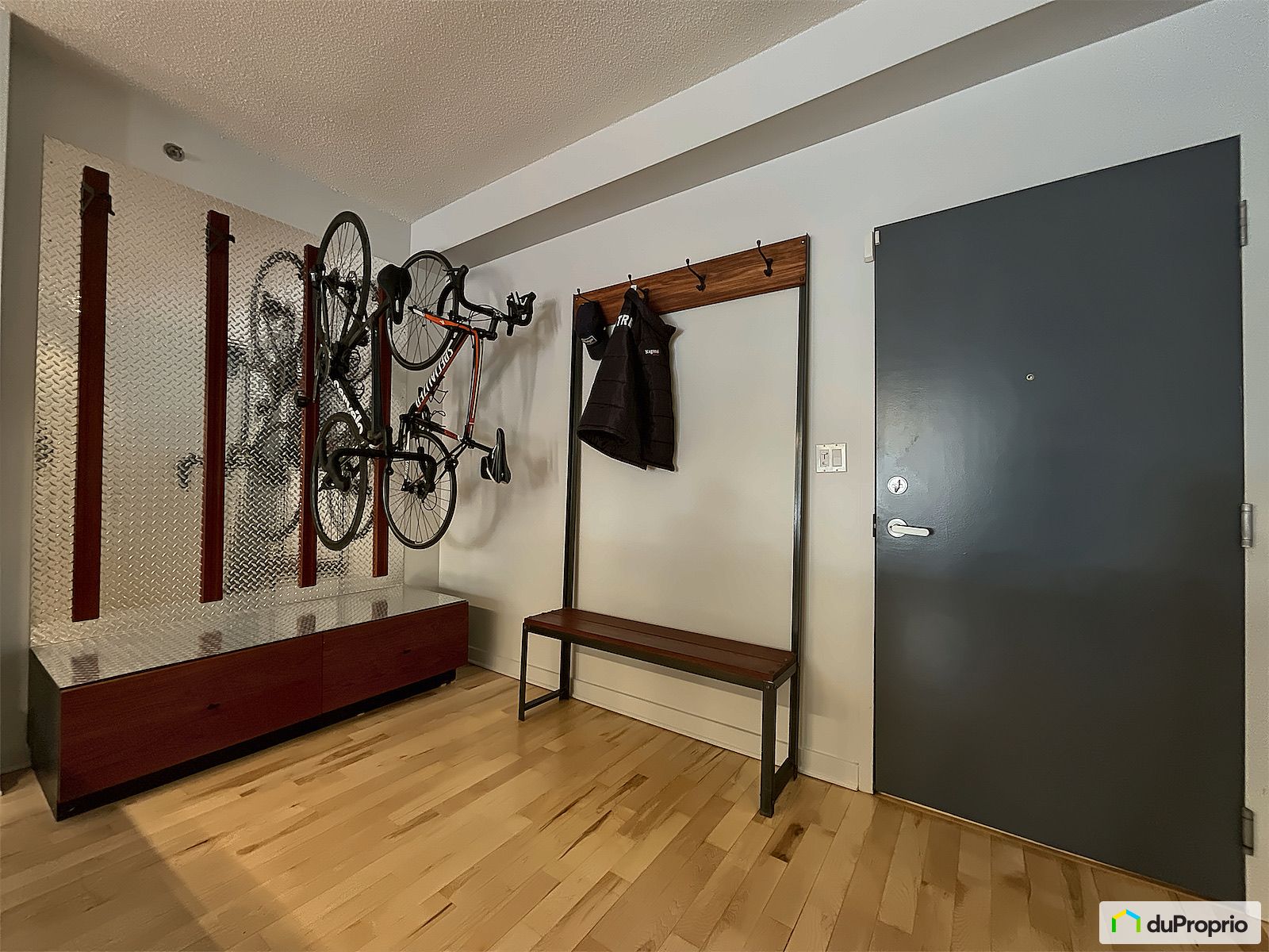 107 2300 Avenue De La Salle — photo 1