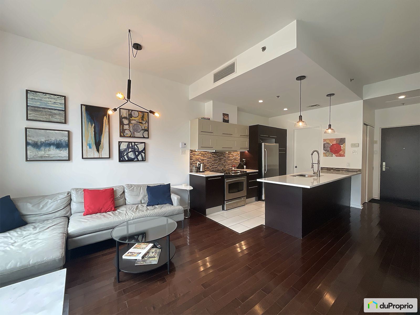 103 220 Chemin Du Golf — photo 1