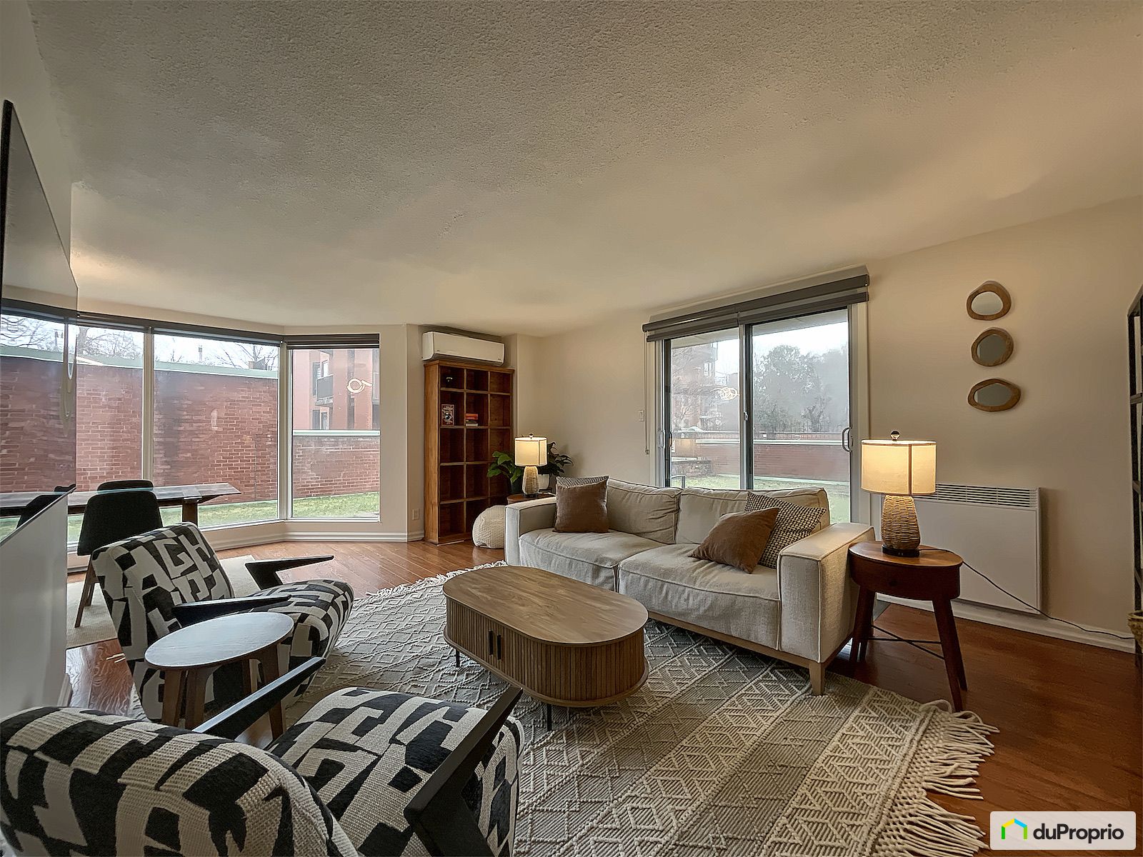 103 240 Boulevard Maisonneuve — photo 3