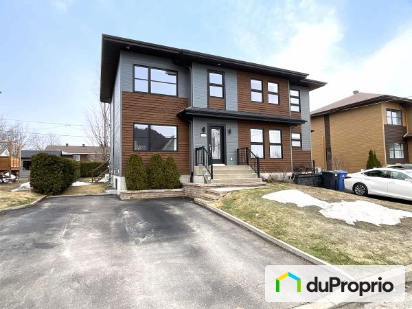 1561, rue des Achillées, Val-Bélair à vendre