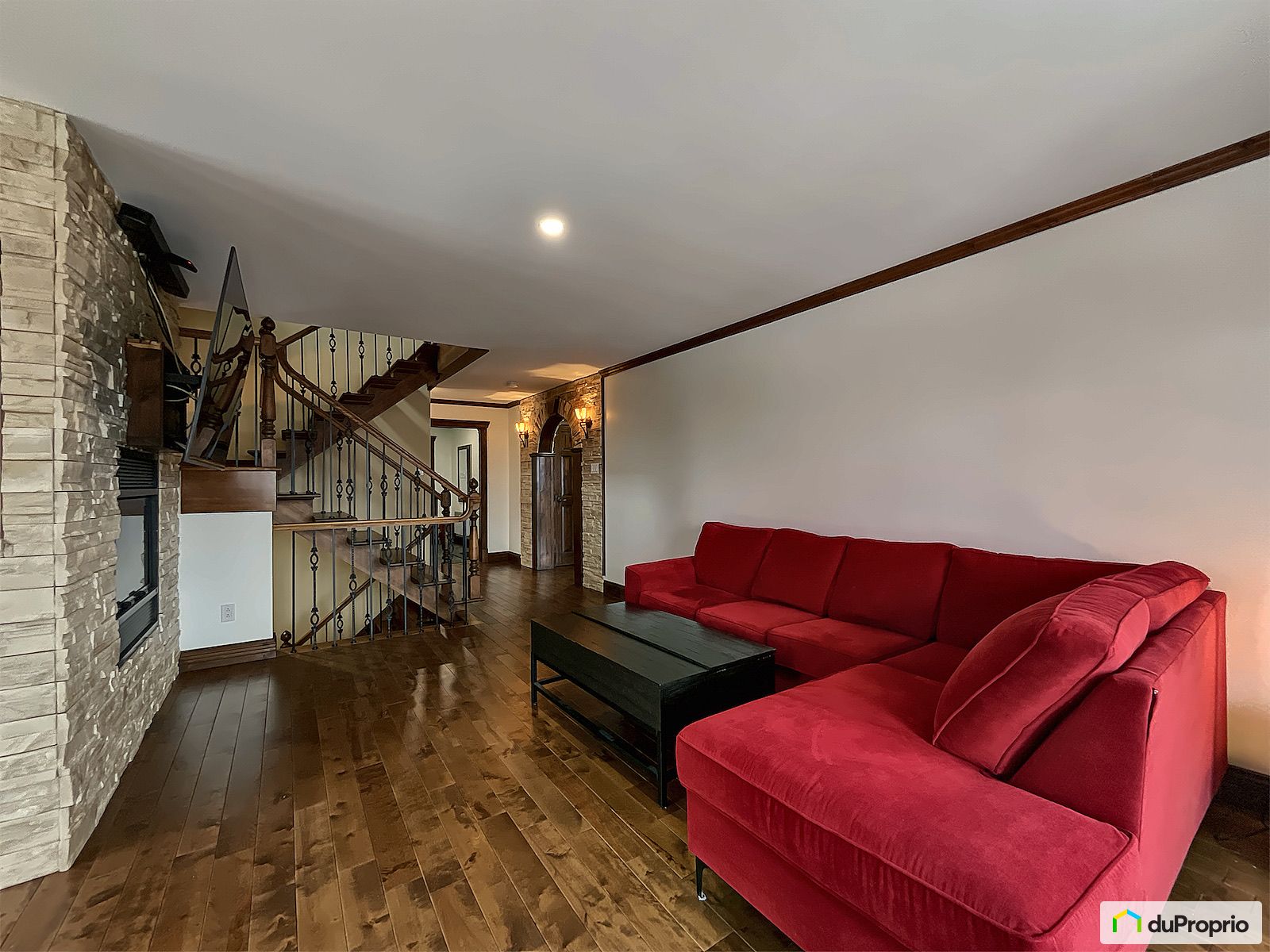 95 Rue De La Montagne — photo 2