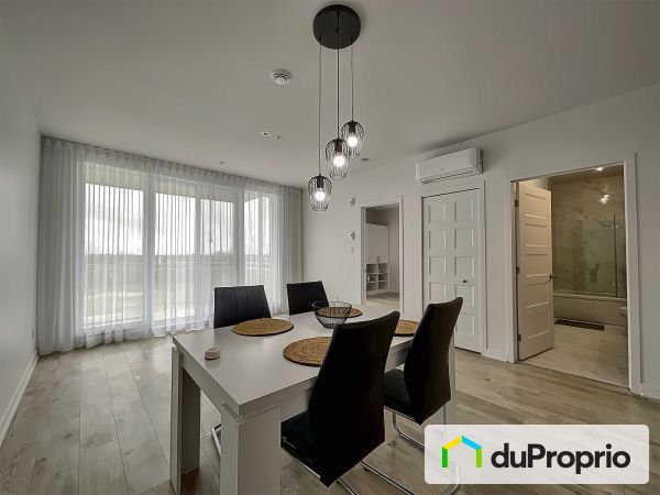 407-2530, rue Maurice-Savoie, Longueuil (Vieux-Longueuil) à vendre