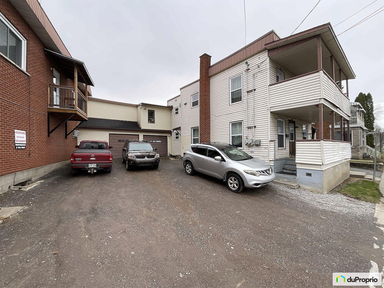 73 83 Rue Saint Antoine Sud — photo 3