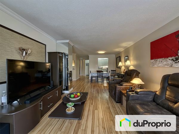 Apartment Living Room - 312-700 rue Alain, Ste-Foy for sale