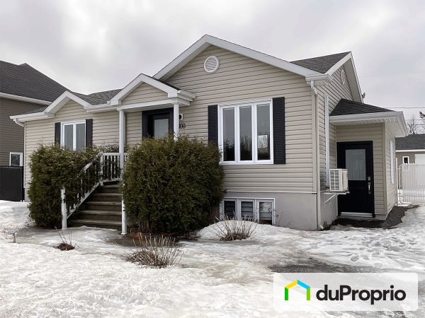 300, rue des Cèdres, St-Bruno à vendre