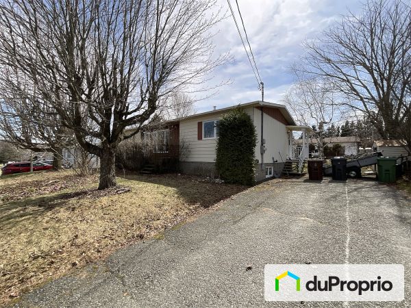 538 rue Legendre, Val-des-Sources for sale