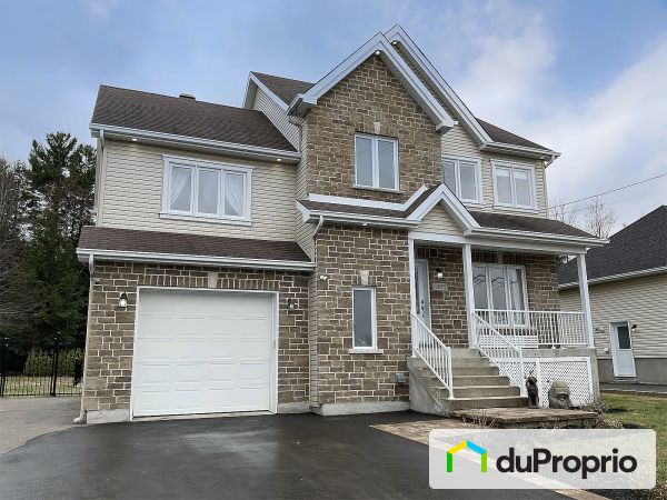 485, Jean-Dallaire, St-Lin-Laurentides à vendre