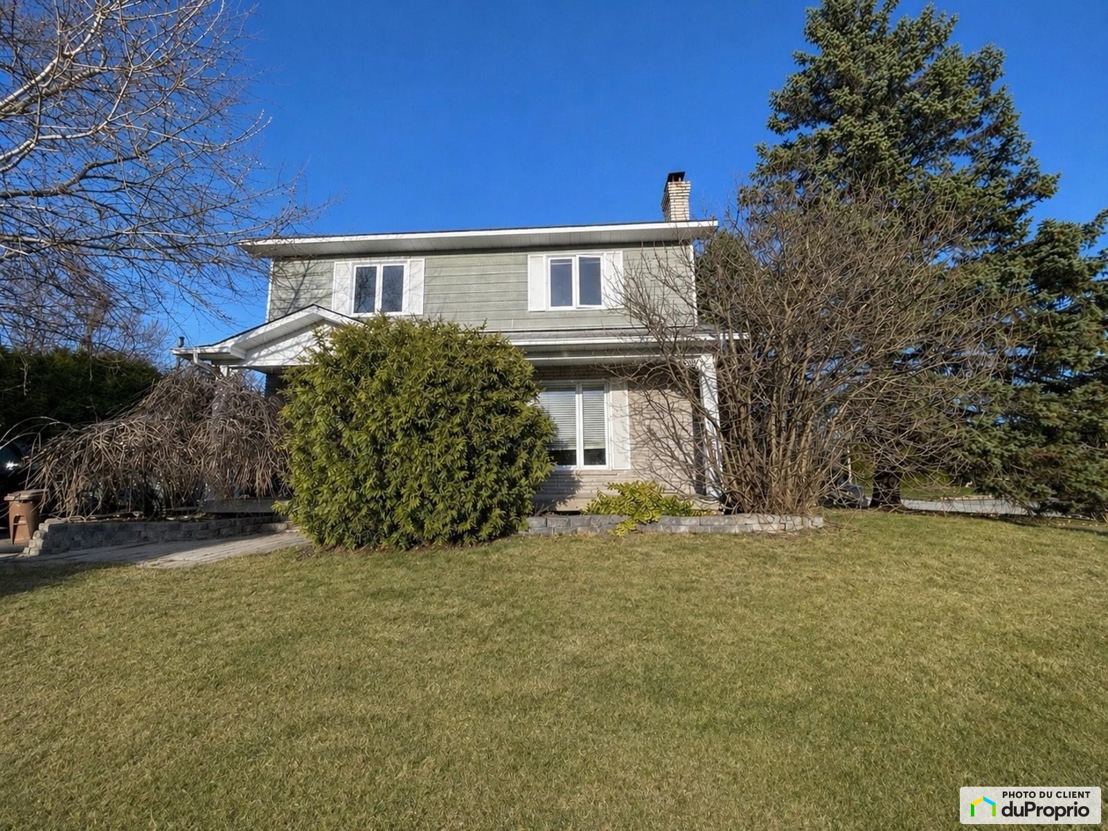 295 Rue Wells — photo 1