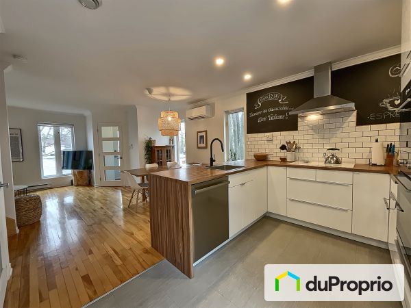 670 rue Ernest Bourque, Blainville for sale