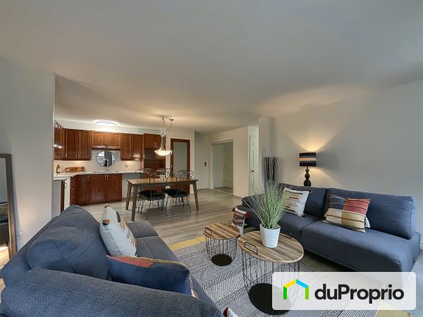 Aire ouverte - 103-5, carré Charles-Beauchesne, Victoriaville à vendre