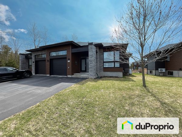 6-295 rue Natura, Bromont for sale