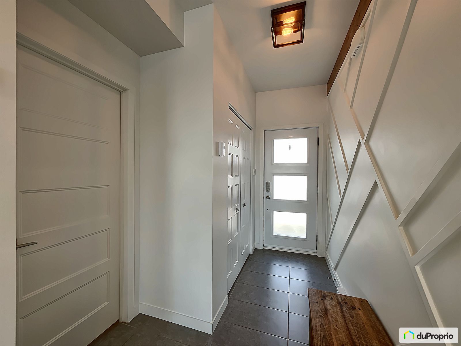 748 Rue De Chenonceau — photo 2