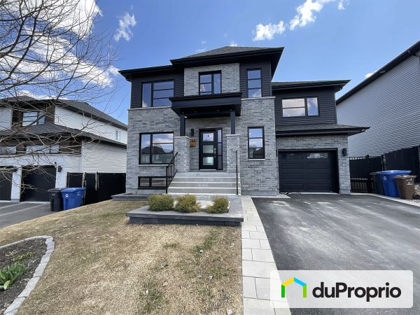 748, rue de Chenonceau, St-Jérôme (Bellefeuille) à vendre