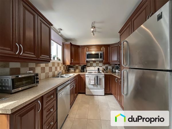 348-350-352, rue White, La Prairie for sale